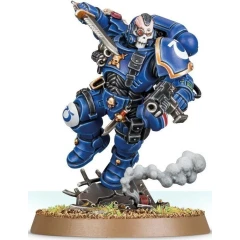 Миниатюра Games Workshop WH40K: Primaris Lieutenant in Reiver Armour